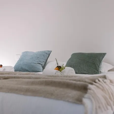 아파트 Beautiful Luxury On Amazing Location With Sea View - T17 *