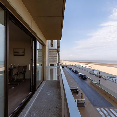 Beautiful Luxury On Amazing Location With Sea View - T17 Oostende